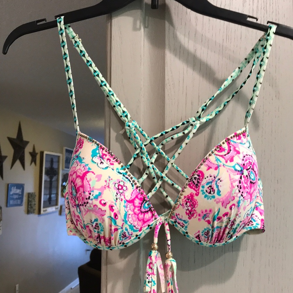 Bikini top